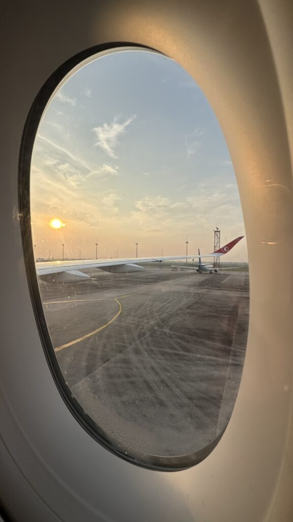 Blick aus einem Flugzeug